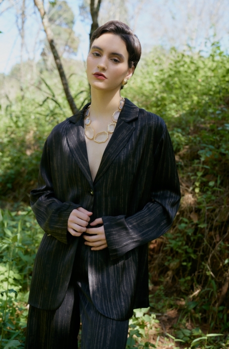 delphine-black