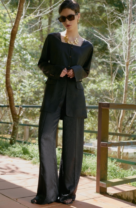 lavia-set-black