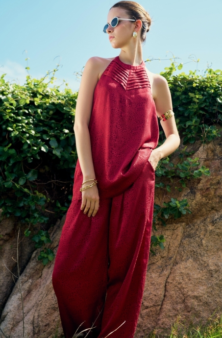 alina-set-red