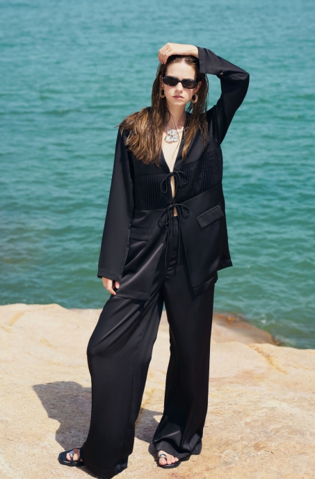 devon-set-black