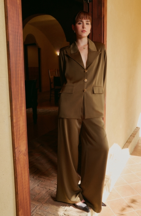 renee-set-olive