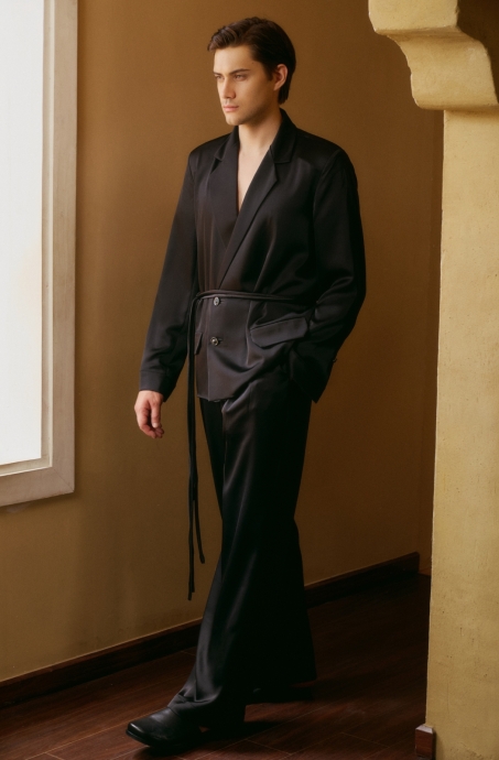 jovian-set-black