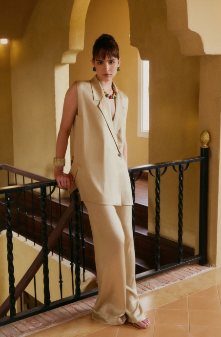 phoebe-set-yellow